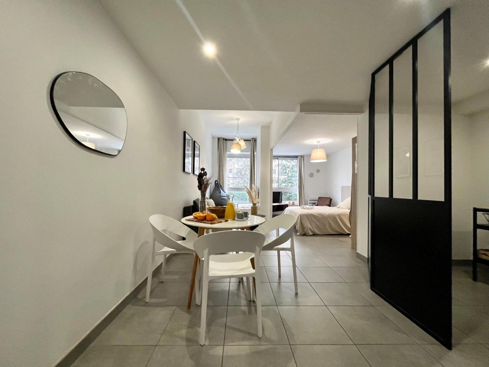 ליון Suite Danbury מראה חיצוני תמונה