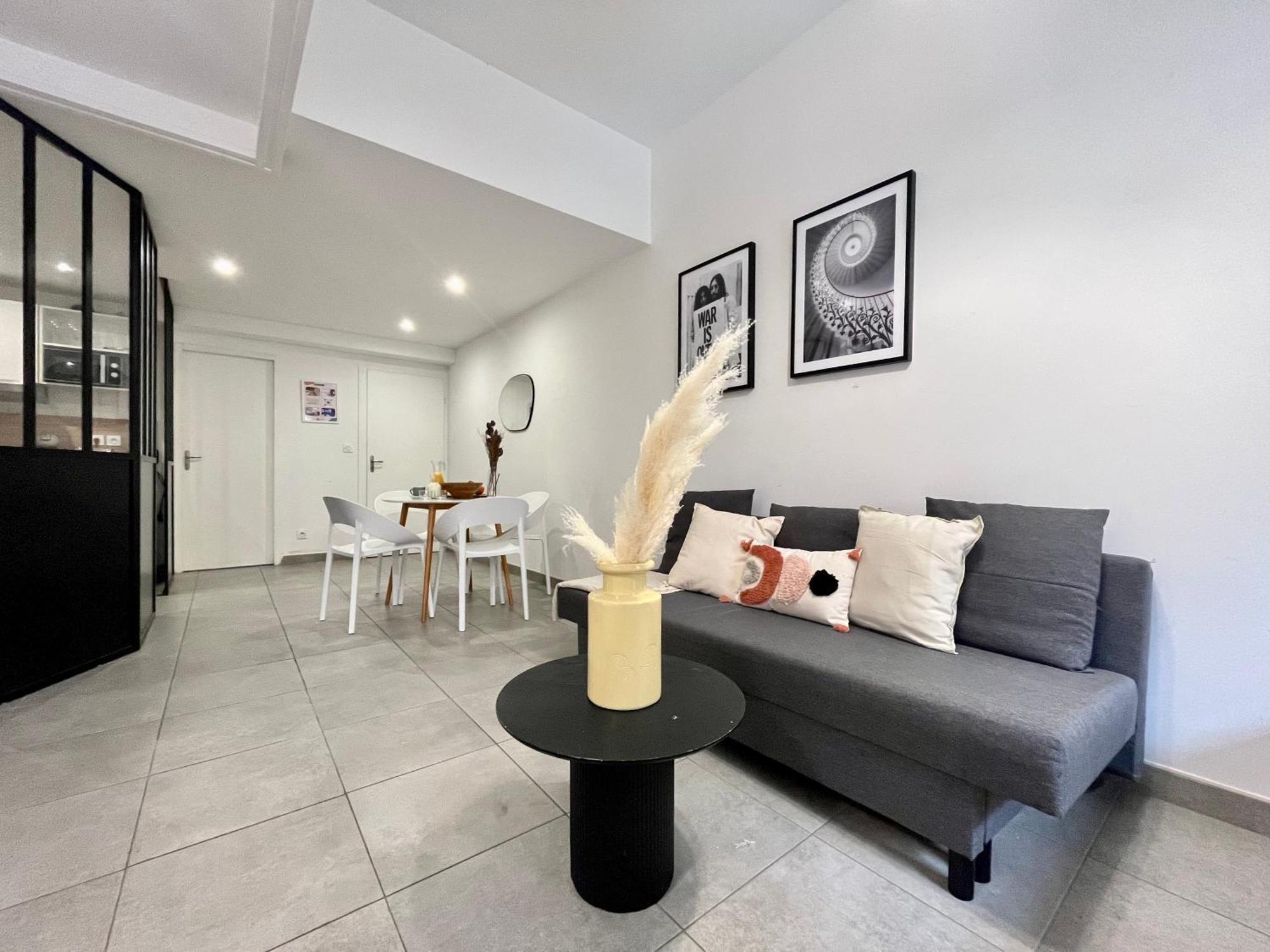 ליון Suite Danbury מראה חיצוני תמונה